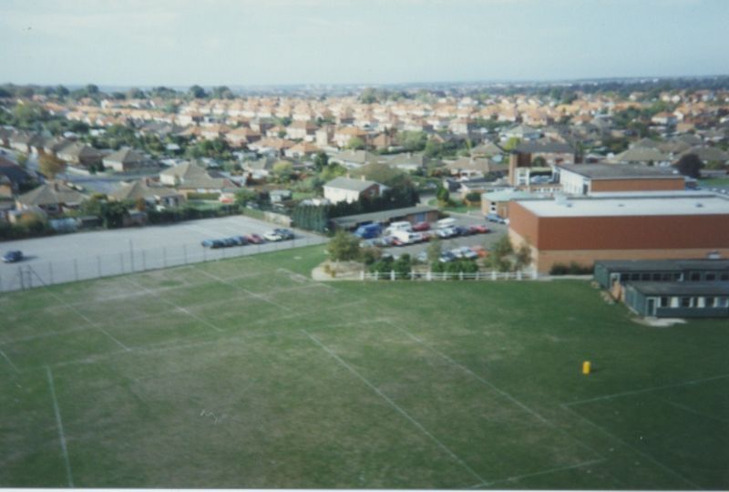 File:014r0ae300ur.jpg
