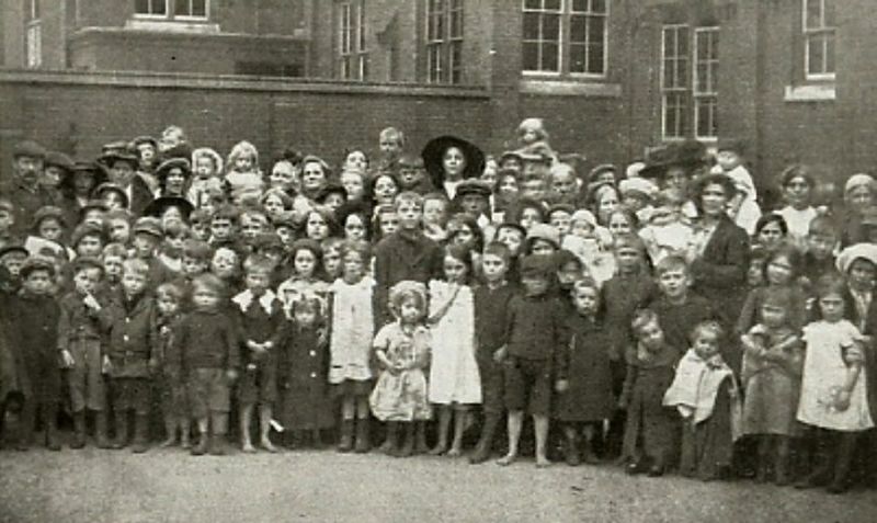 File:Sunday School Treat (Rampley).jpg